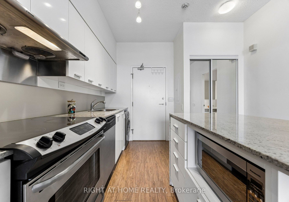 29-singer-court-toronto-north-york-ontario-c13610872