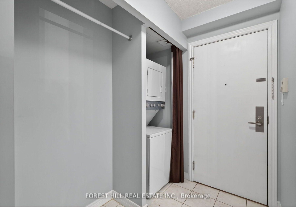 88-grandview-way-toronto-north-york-ontario-c13610888