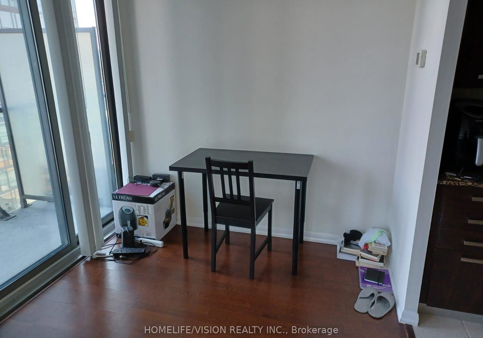 832-bay-street-toronto-toronto-ontario-c13611120