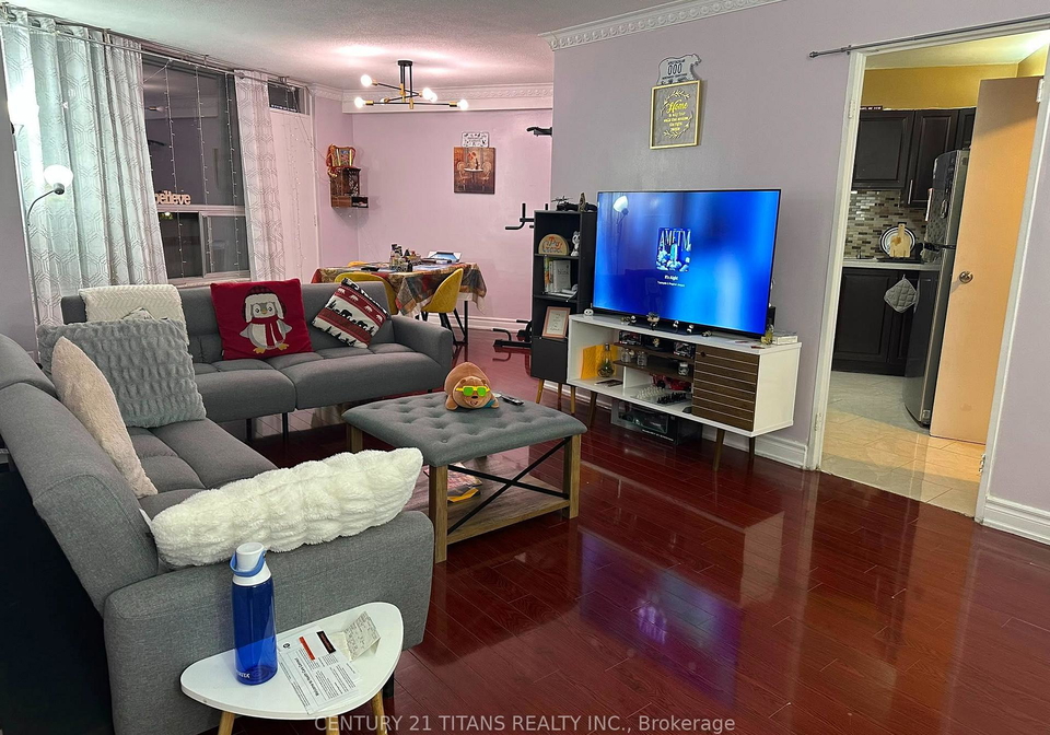 10-edgecliffe-golfway-toronto-east-york-ontario-c13611124