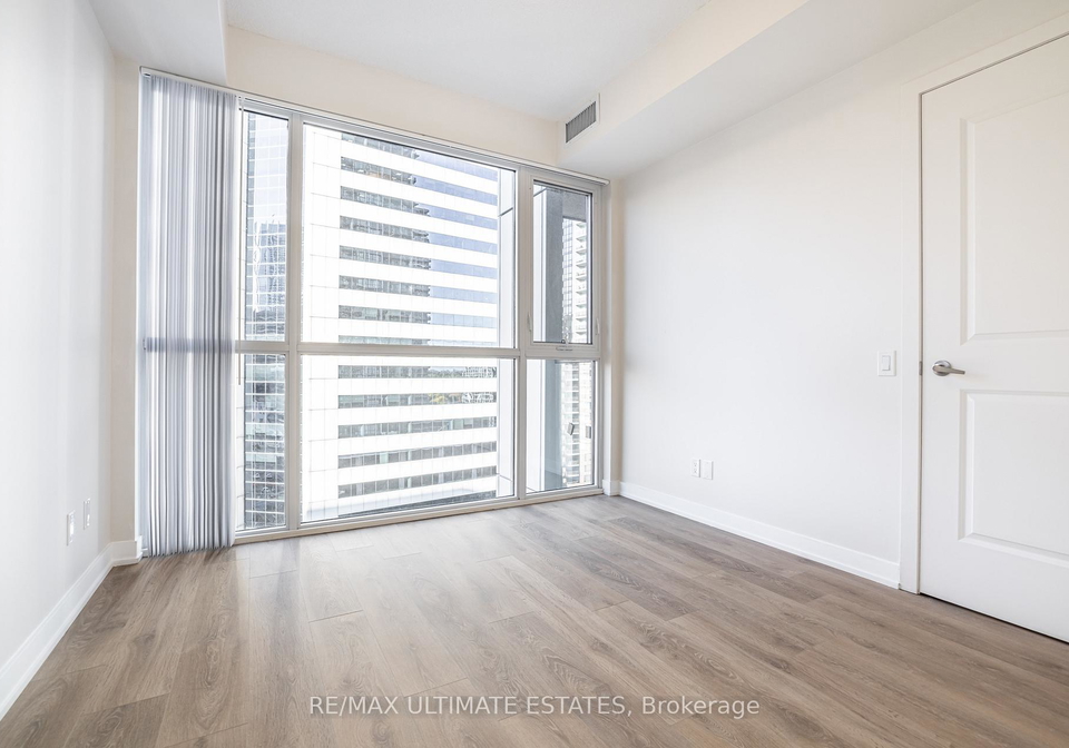 4955-yonge-street-toronto-north-york-ontario-c13611200