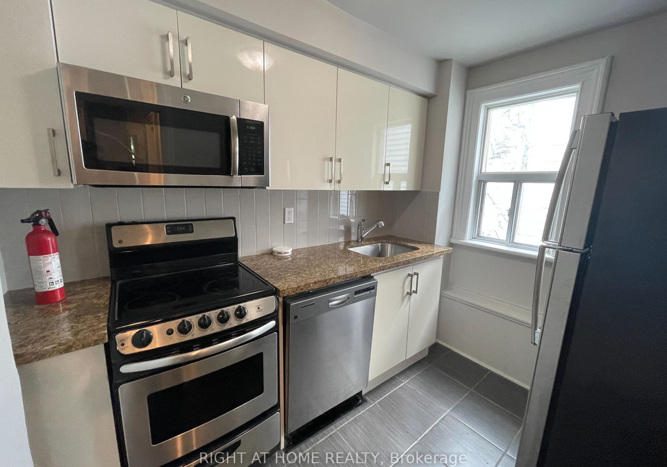 71-cecil-street-toronto-toronto-ontario-c13611304