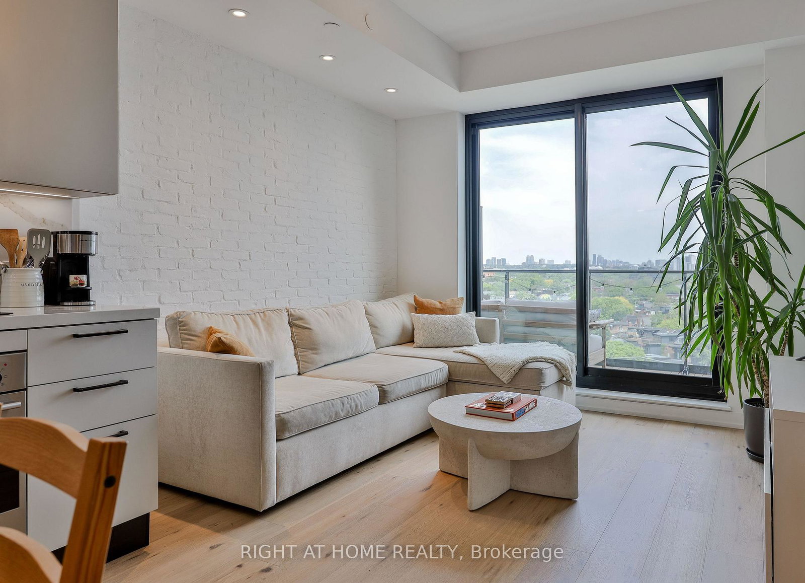 200-sudbury-street-toronto-toronto-ontario-c13611428