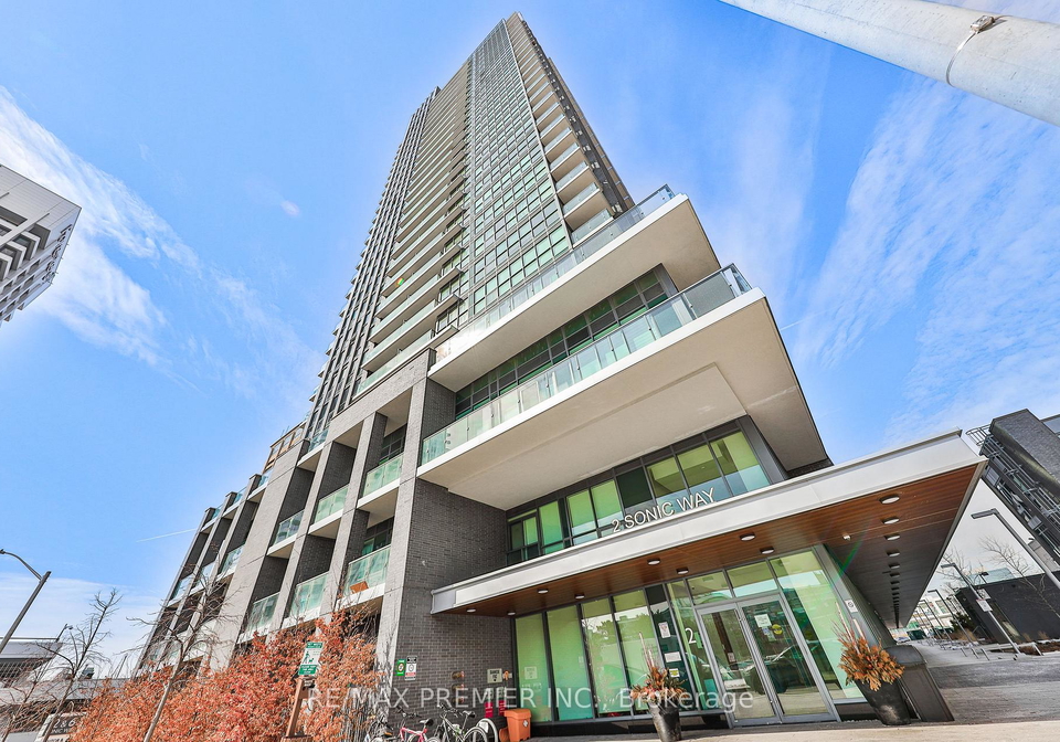2-sonic-way-toronto-east-york-ontario-c13611760