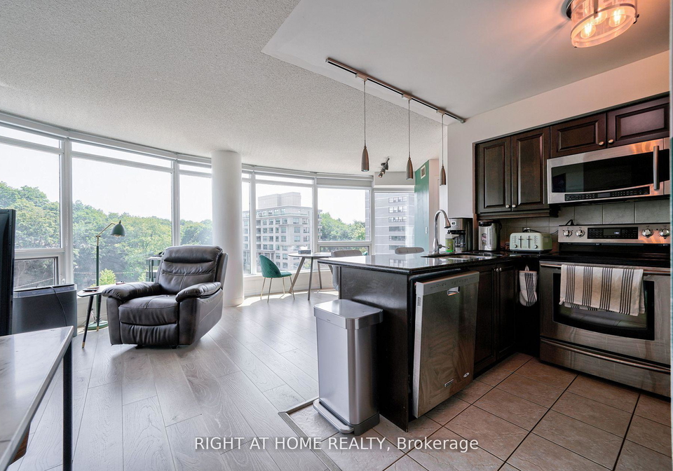18-valley-woods-road-toronto-north-york-ontario-c13612776
