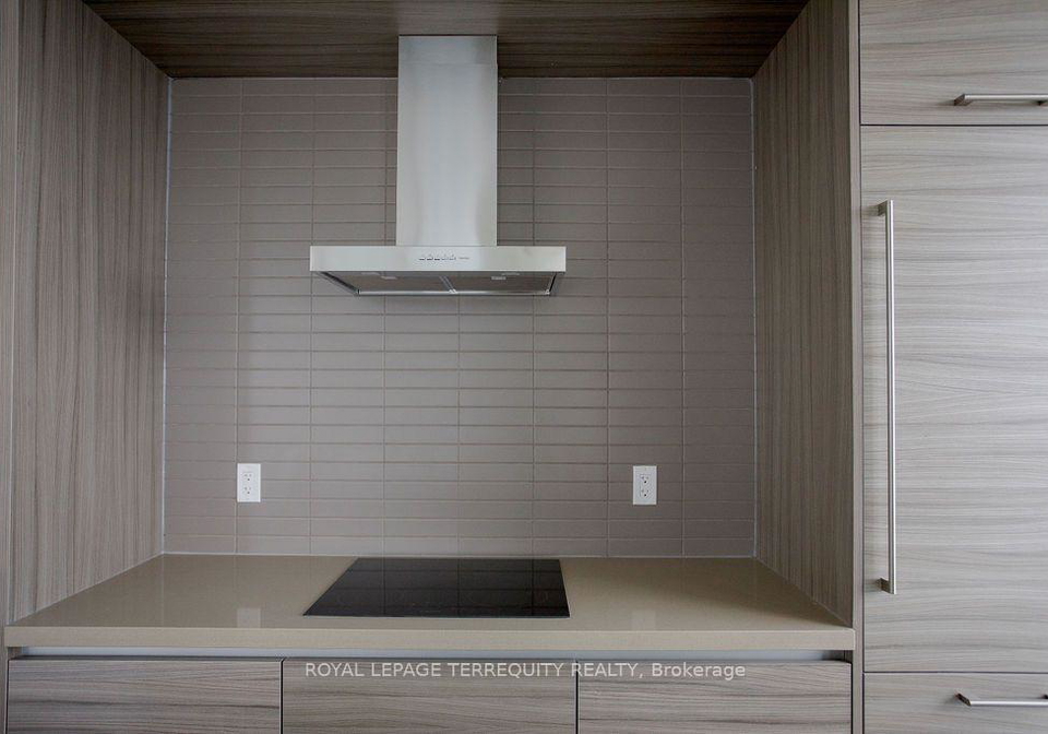 2221-yonge-street-toronto-toronto-ontario-c13612984