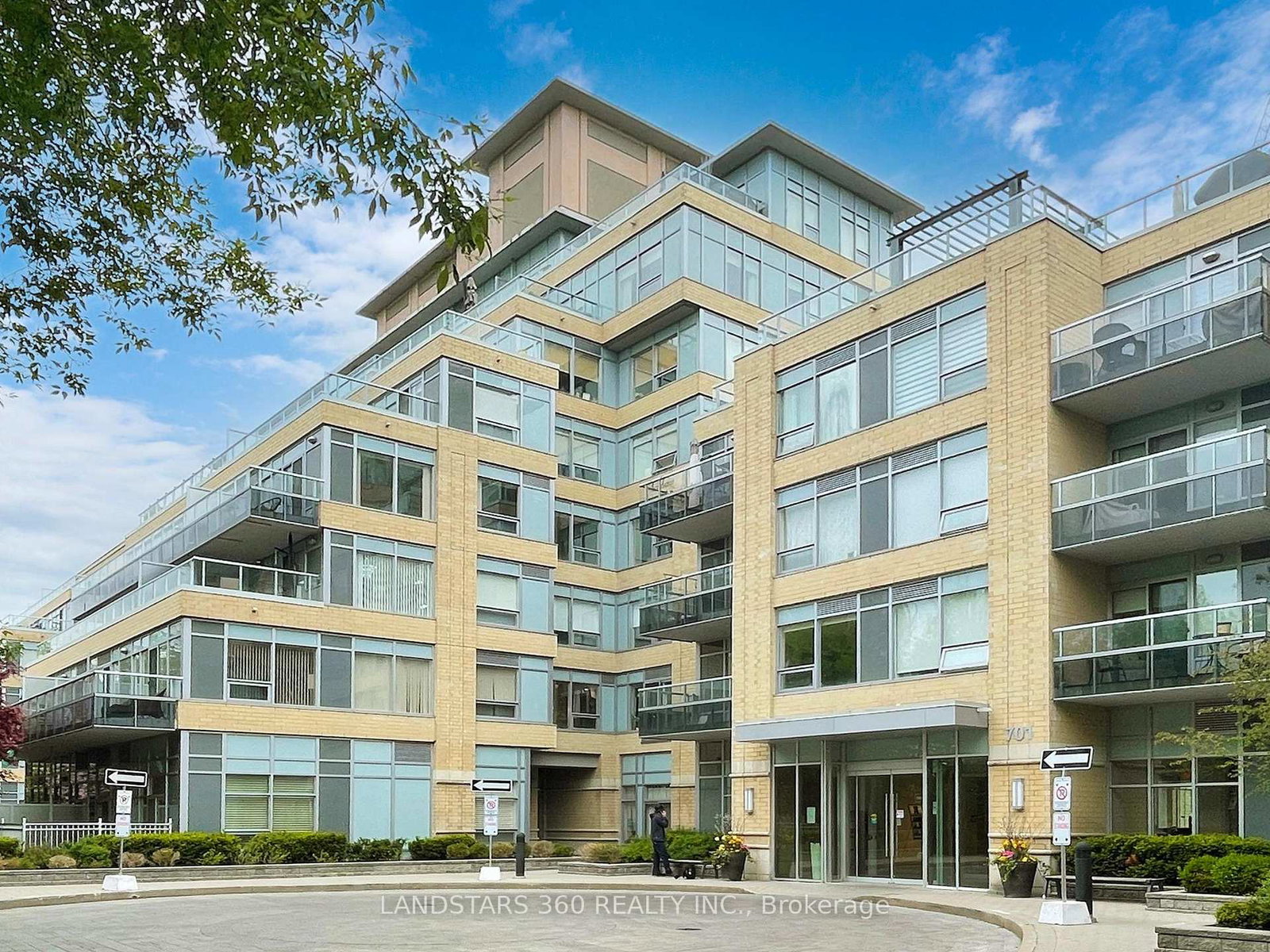 701-w-sheppard-avenue-w-toronto-toronto-ontario-c13613134