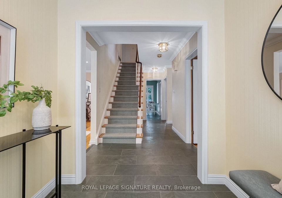 122-fenn-avenue-toronto-north-york-ontario-c13613562