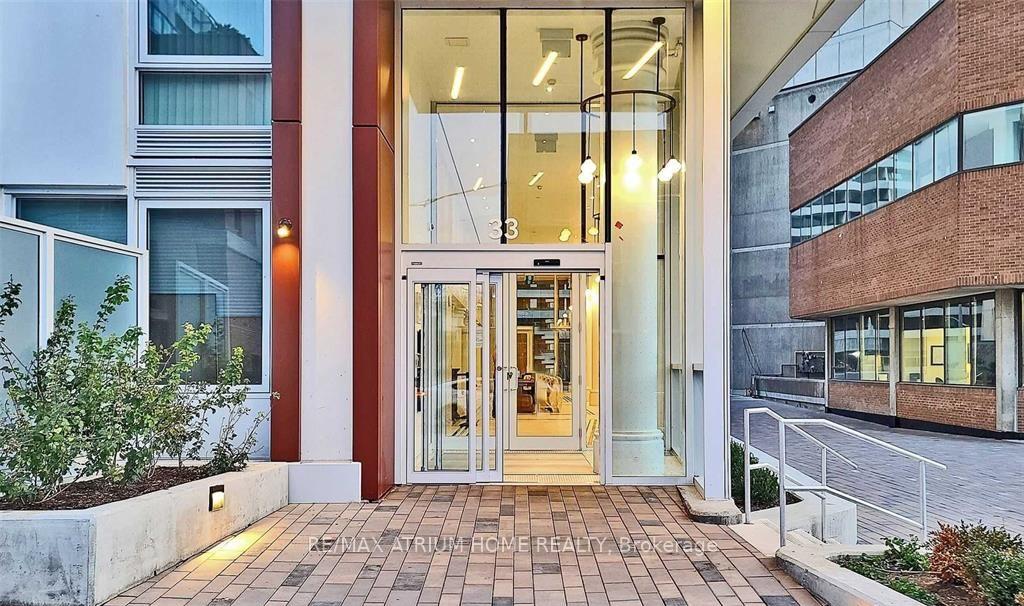 33-helendale-avenue-toronto-toronto-ontario-c13613566