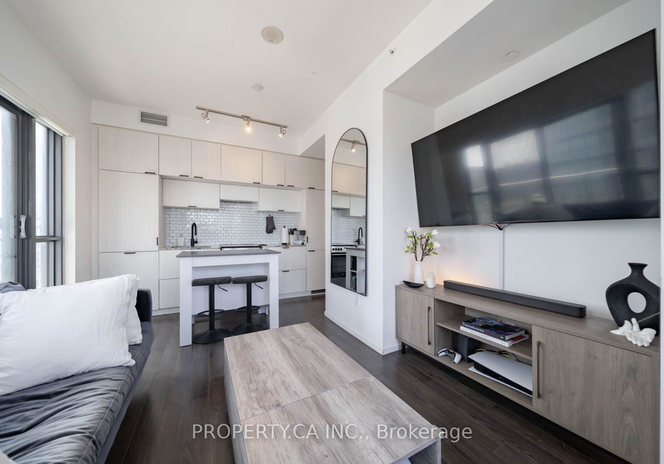 159-dundas-street-e-toronto-toronto-ontario-c13613762