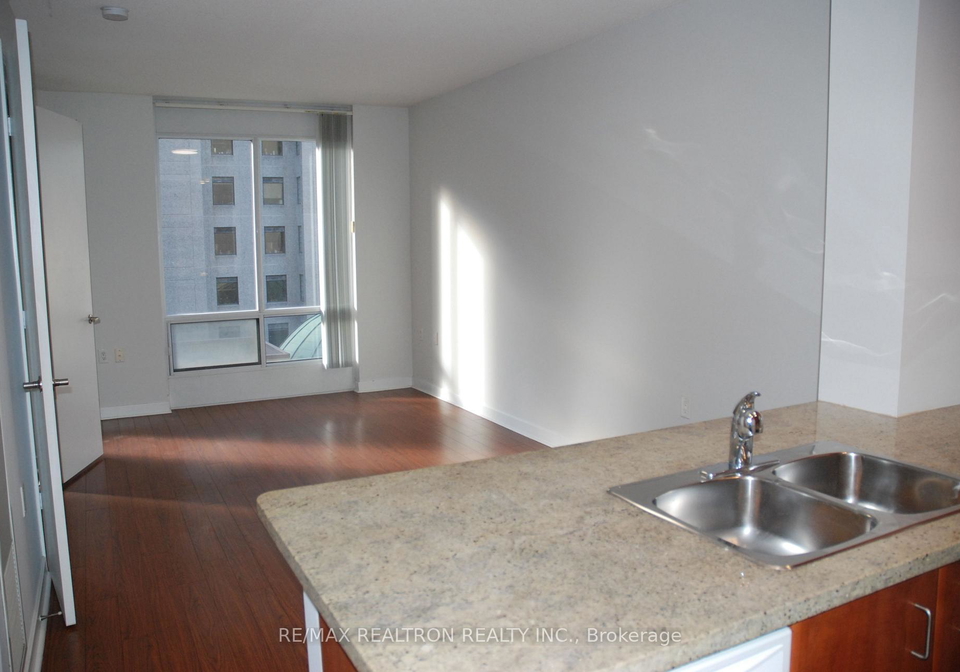 85-bloor-street-e-toronto-toronto-ontario-c13613888