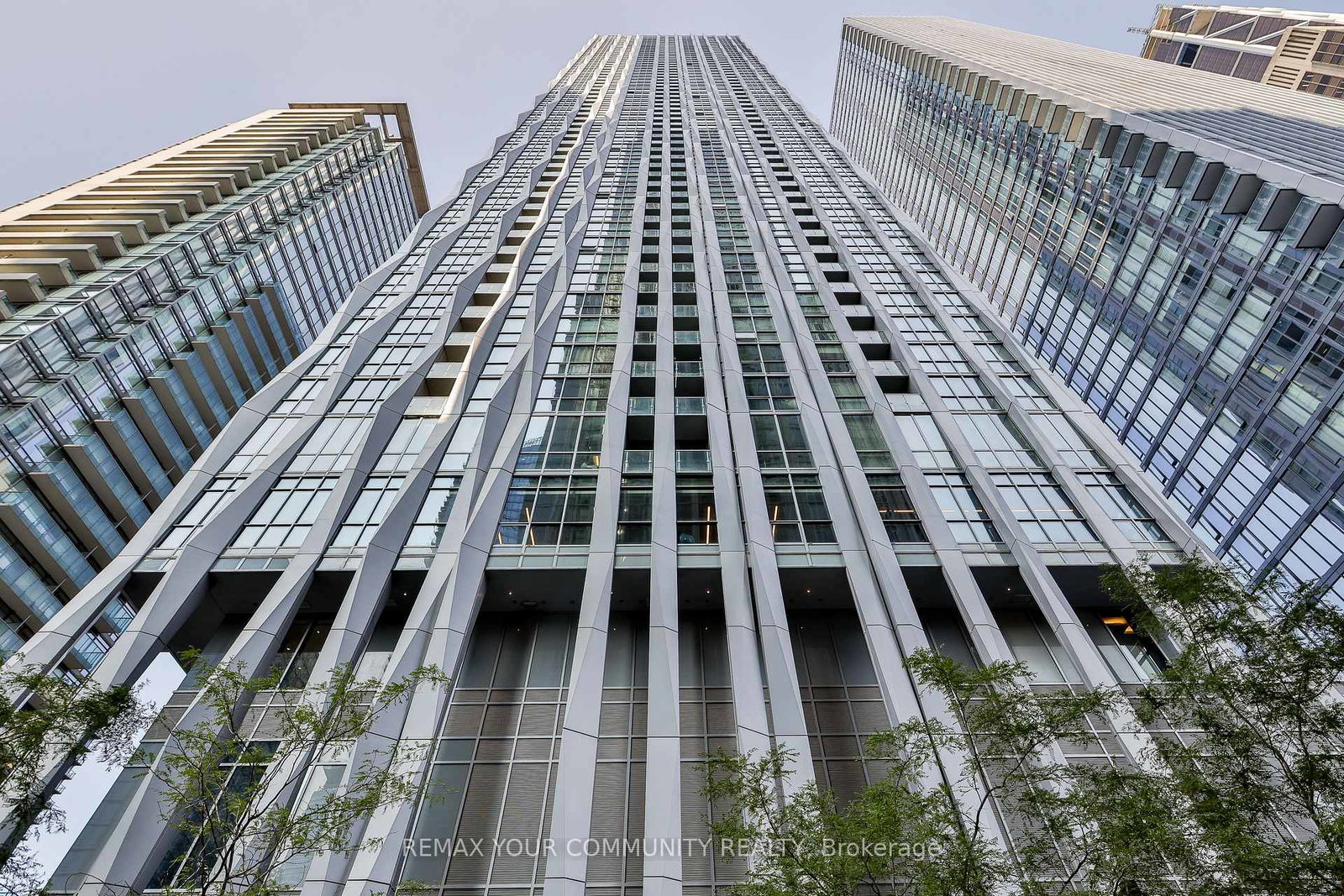 1-yorkville-avenue-toronto-toronto-ontario-c13613924