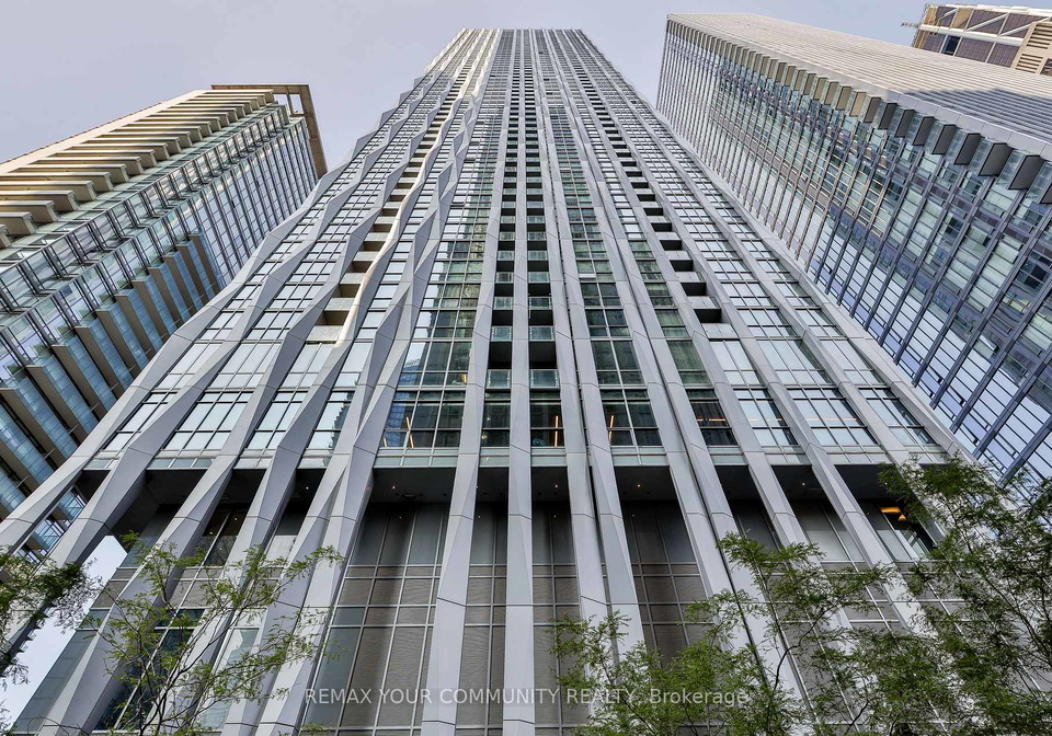 1-yorkville-avenue-toronto-toronto-ontario-c13613924