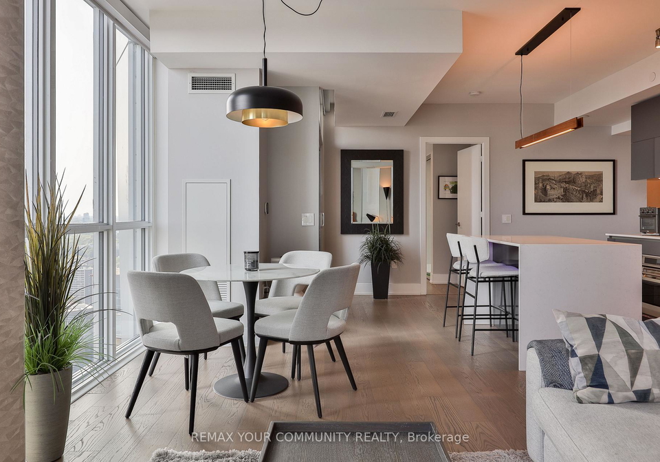 1-yorkville-avenue-toronto-toronto-ontario-c13613924