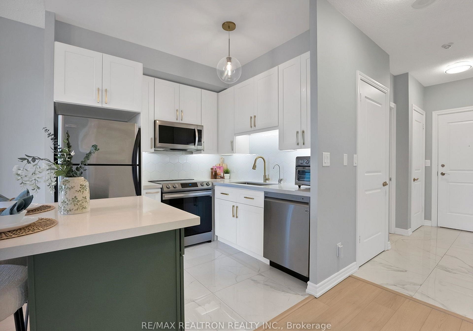 133-wynford-drive-toronto-north-york-ontario-c13614022