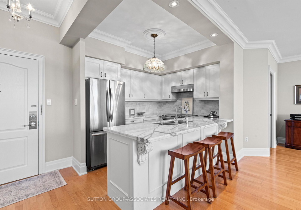 18-wanless-avenue-toronto-toronto-ontario-c13614088