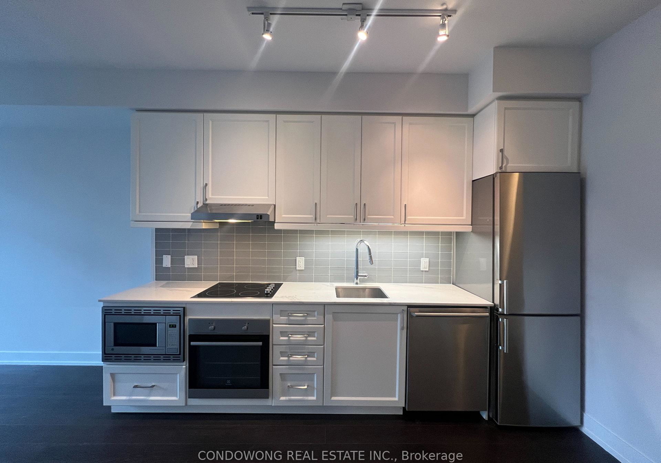 7-kenaston-gardens-toronto-north-york-ontario-c13614594