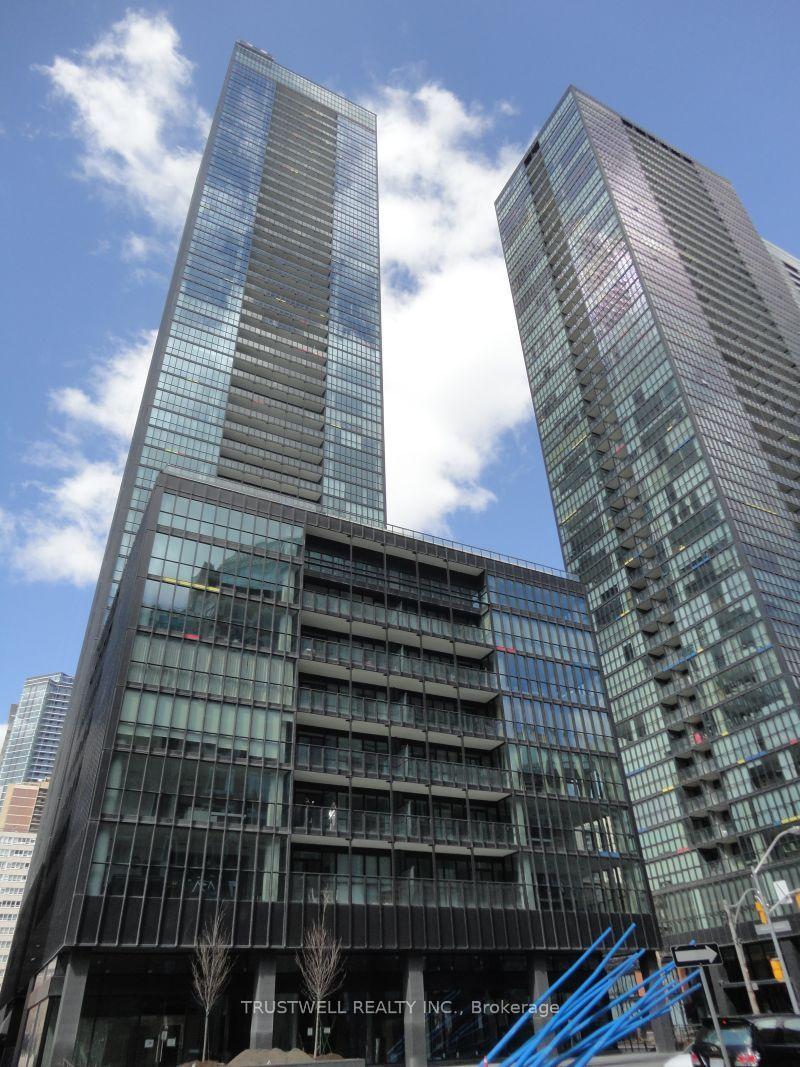 101-charles-street-e-toronto-toronto-ontario-c13614656