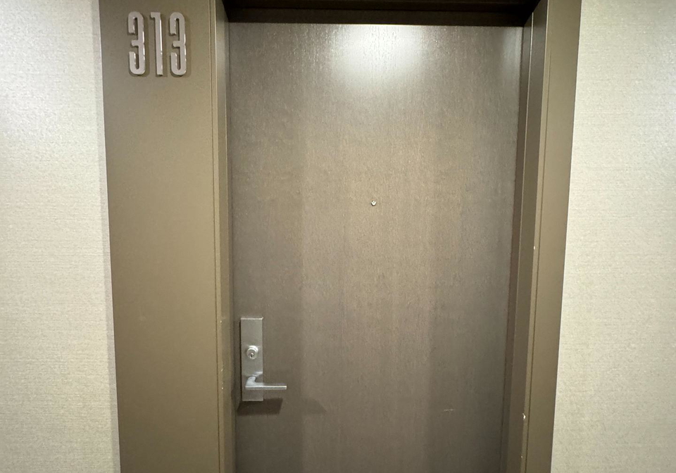 101-charles-street-e-toronto-toronto-ontario-c13614668