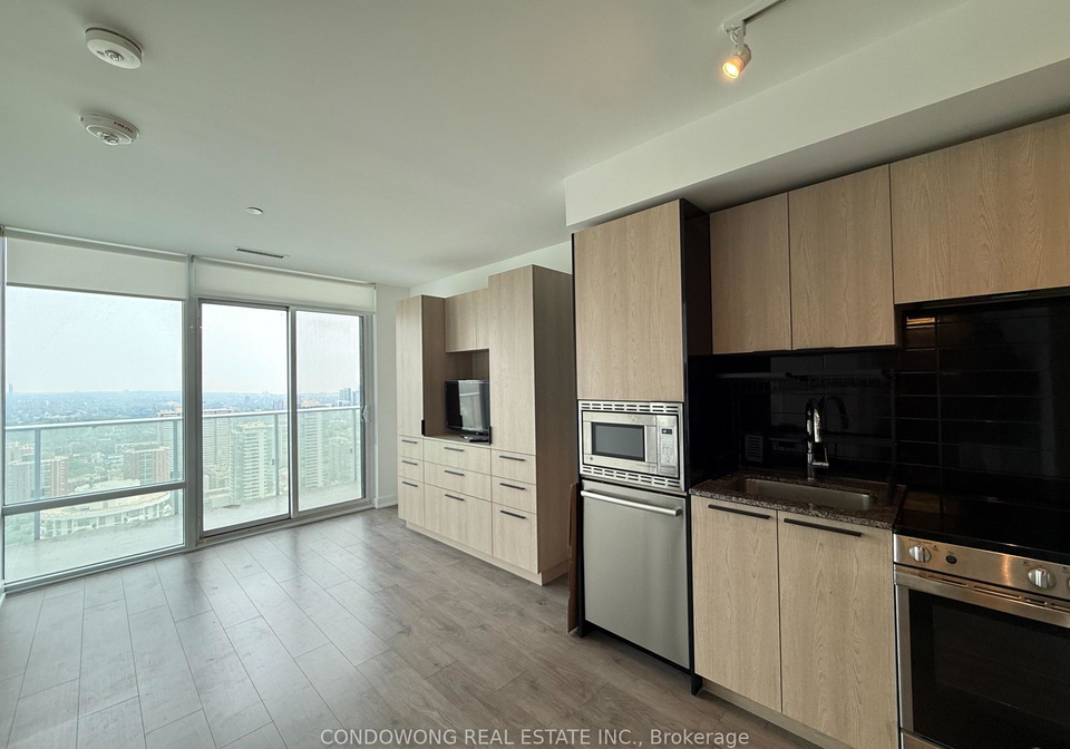501-yonge-street-toronto-toronto-ontario-c13614770