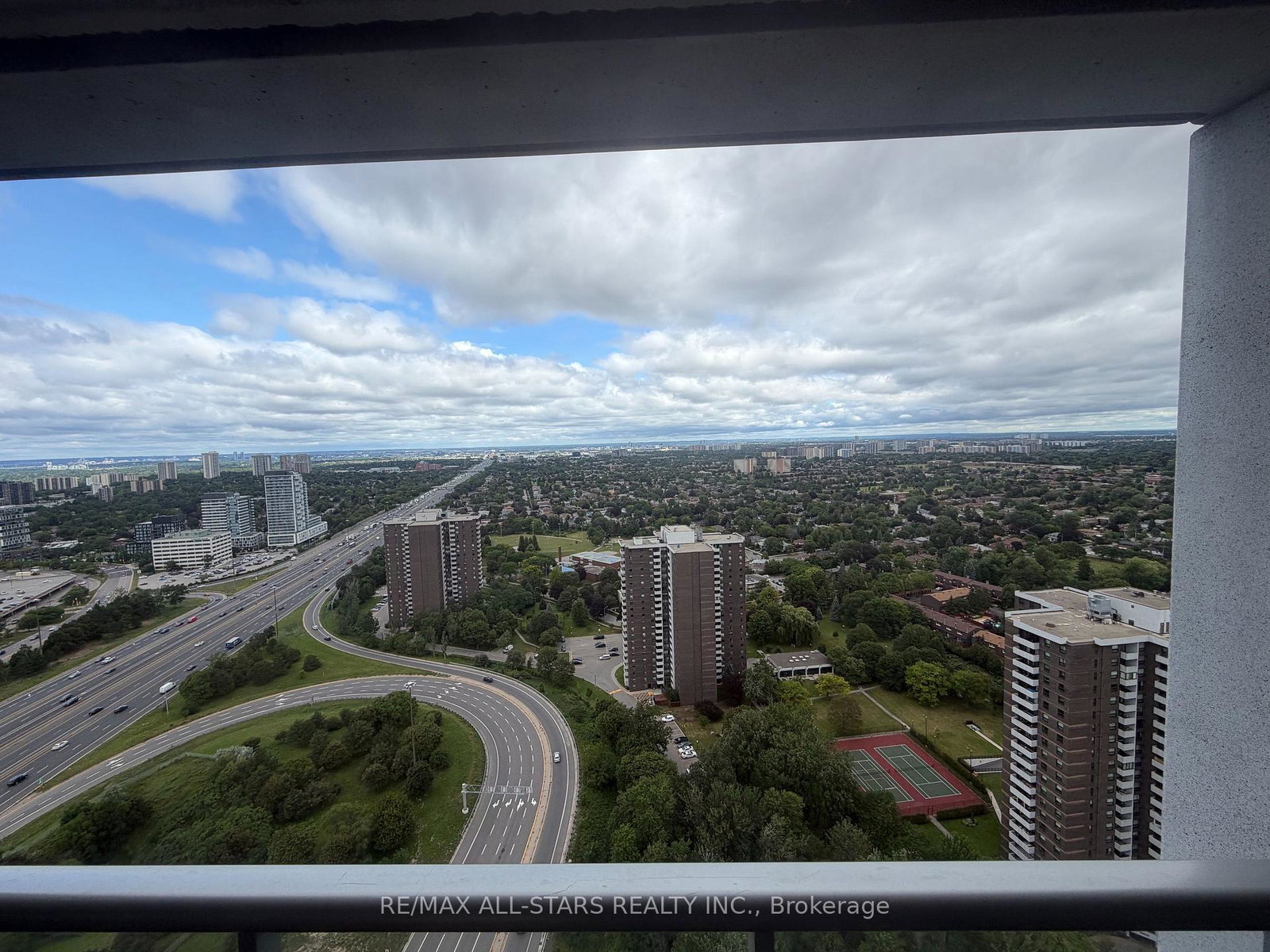 2015-sheppard-avenue-e-toronto-north-york-ontario-c13614878
