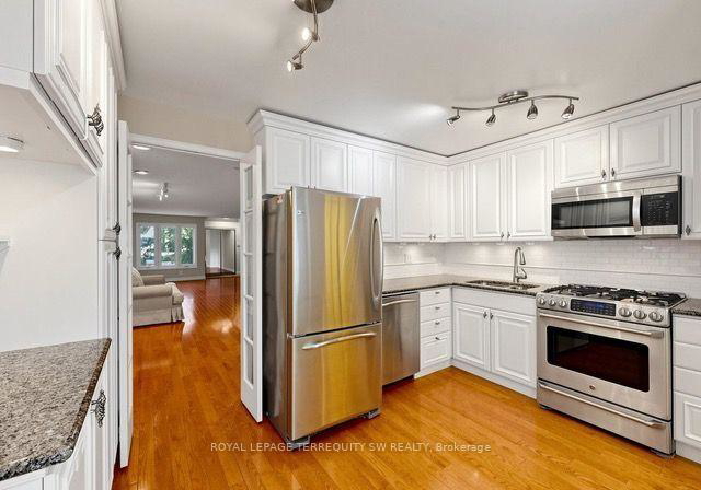 601-roehampton-avenue-toronto-toronto-ontario-c13614940