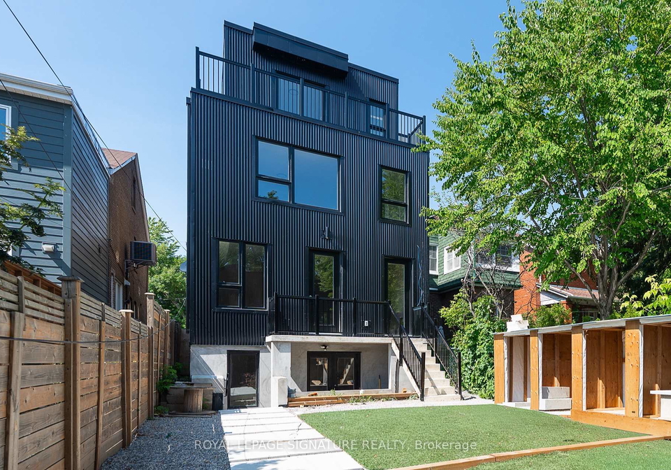 7-earnscliffe-road-toronto-toronto-ontario-c13615214