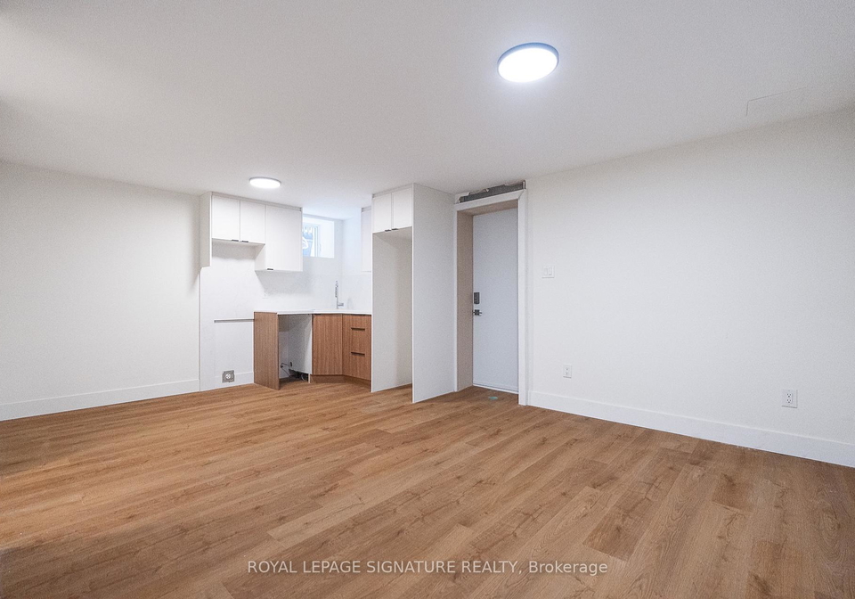 7-earnscliffe-road-toronto-toronto-ontario-c13615214