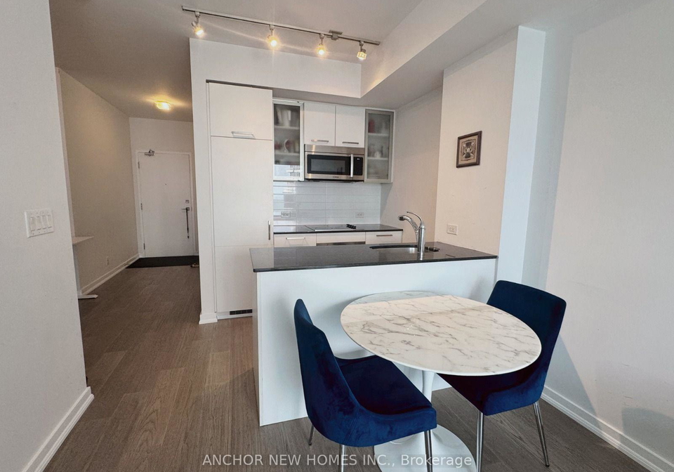 12-york-street-toronto-toronto-ontario-c13615452
