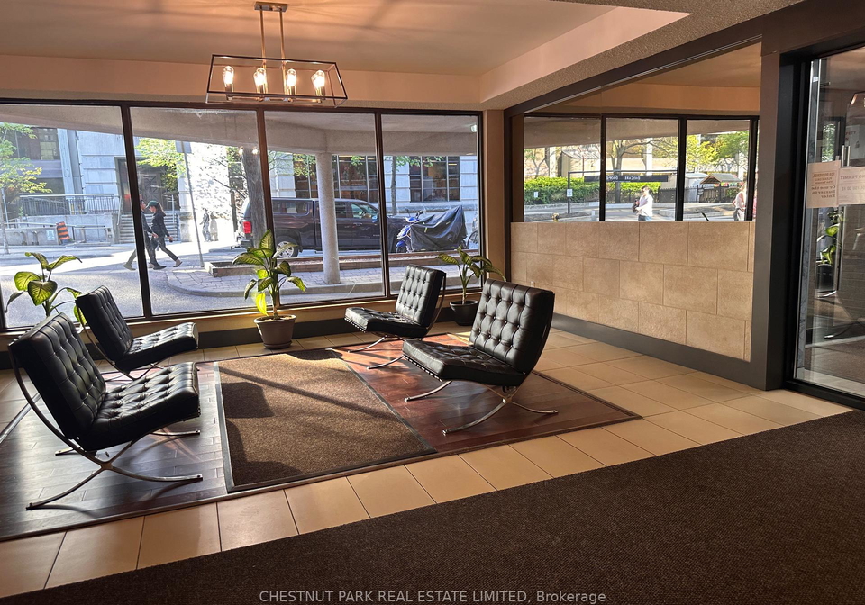 20-saint-patrick-street-toronto-toronto-ontario-c13615464