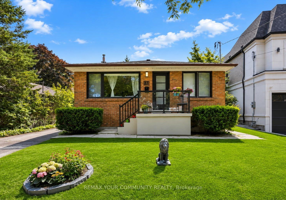 71-centre-avenue-toronto-north-york-ontario-c13615728