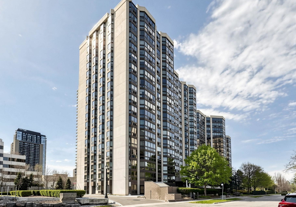 10-kenneth-avenue-toronto-north-york-ontario-c13615910