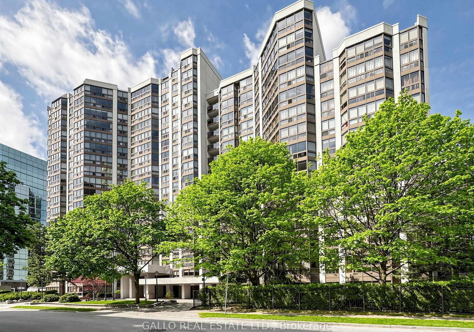 10-kenneth-avenue-toronto-north-york-ontario-c13615910