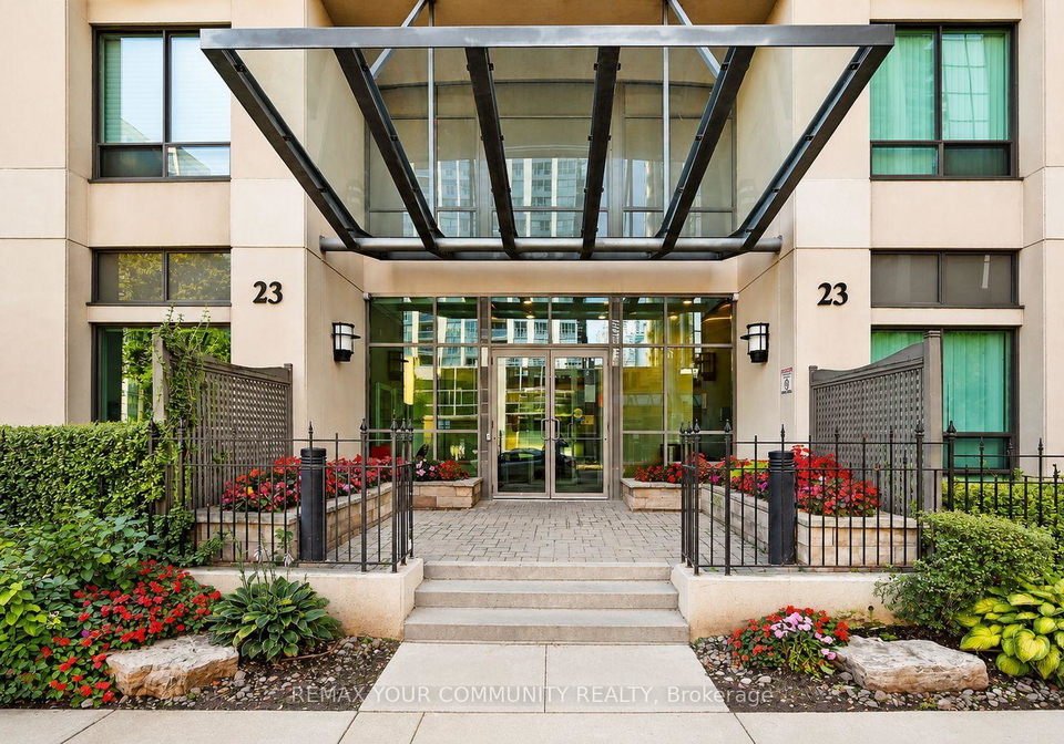 23-hollywood-avenue-toronto-north-york-ontario-c13616110