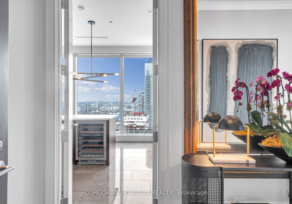 183-wellington-street-w-toronto-toronto-ontario-c13616768