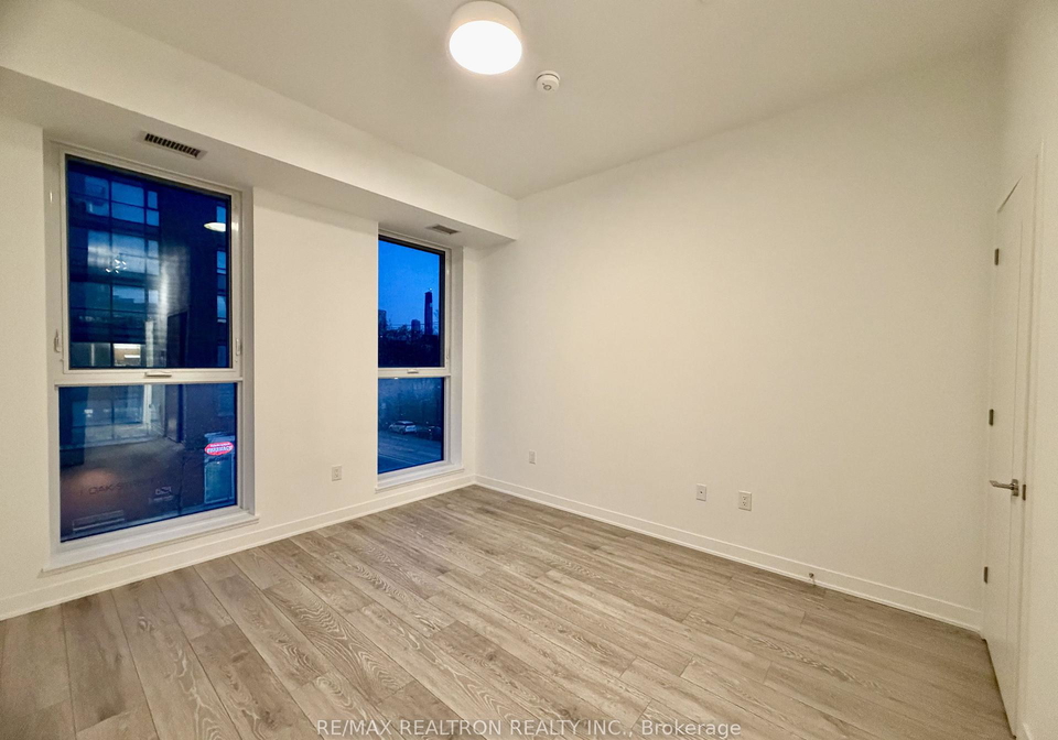 10-oak-street-toronto-toronto-ontario-c13617064
