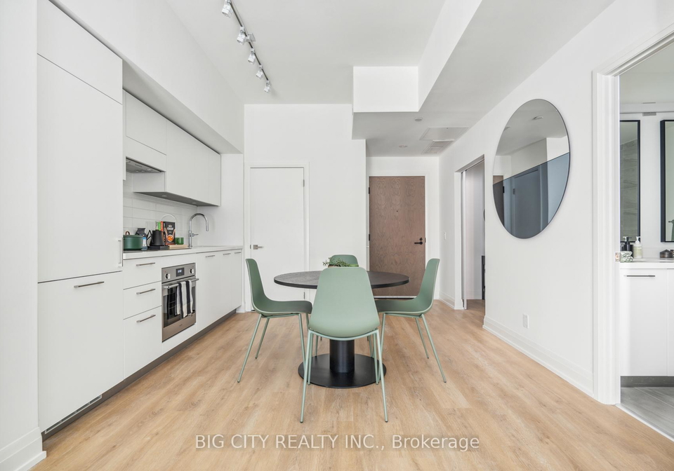 36-brentcliffe-road-toronto-east-york-ontario-c13617282