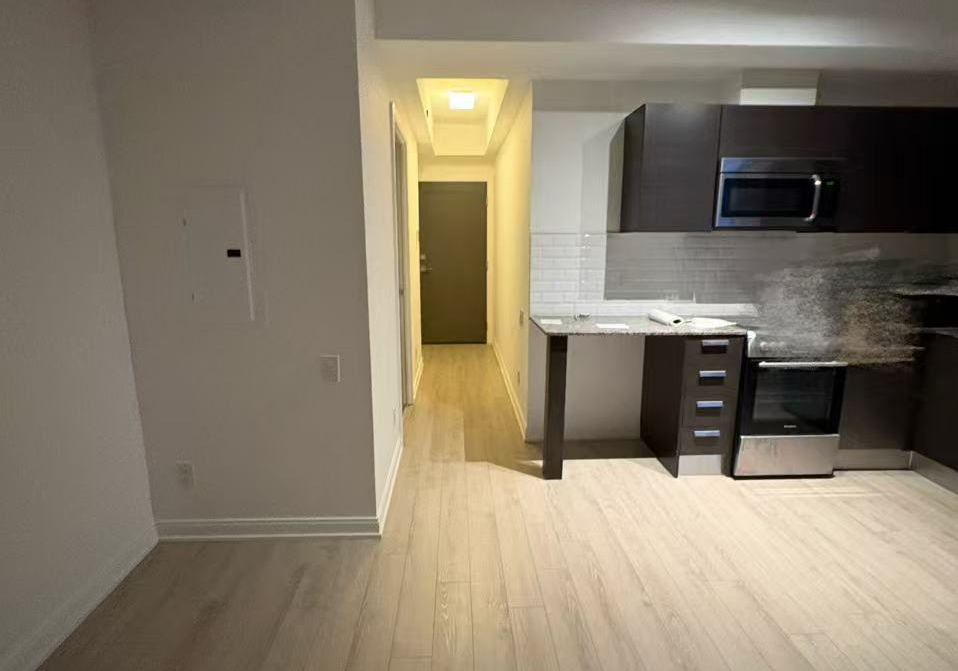 42-charles-street-e-toronto-toronto-ontario-c13617296