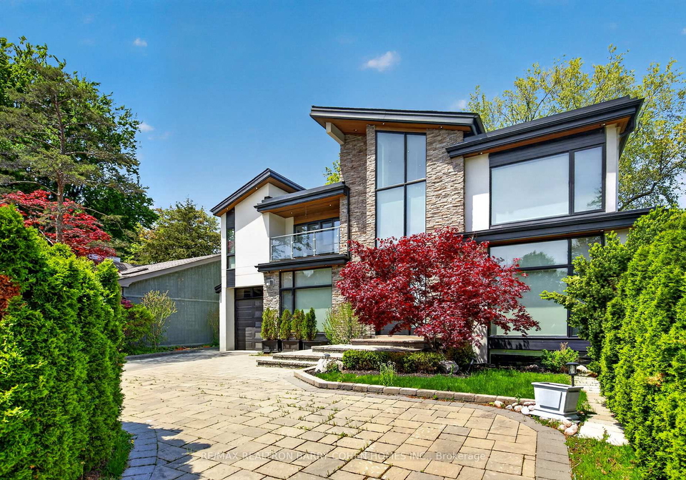 16-chipping-road-toronto-north-york-ontario-c13617568