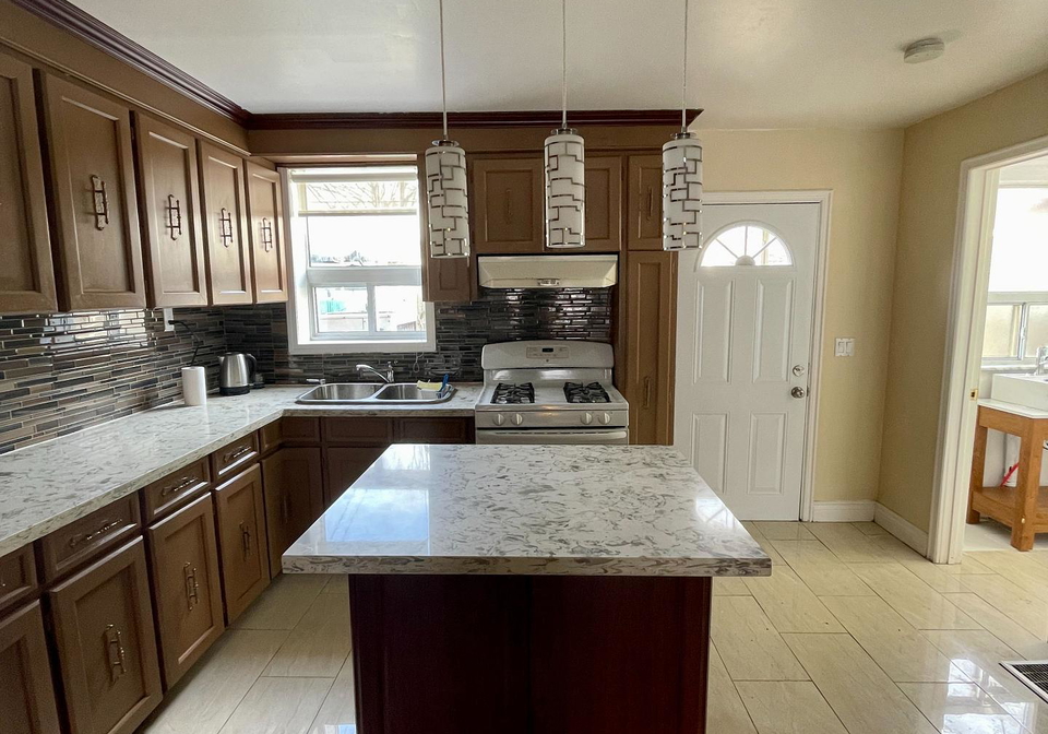 693-ossington-avenue-toronto-toronto-ontario-c13618270