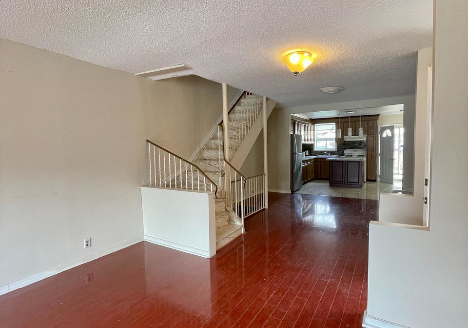 693-ossington-avenue-toronto-toronto-ontario-c13618270