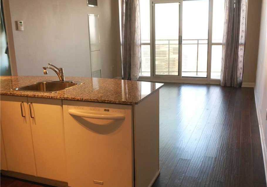 33-sheppard-avenue-e-toronto-north-york-ontario-c13618610