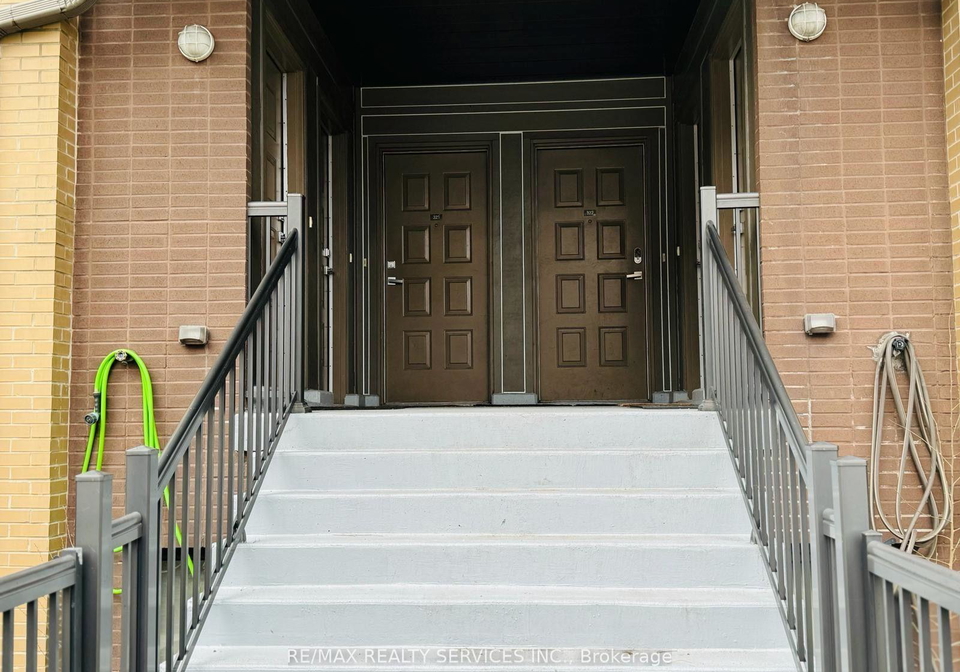 639-lawrence-avenue-w-toronto-toronto-ontario-c13618736