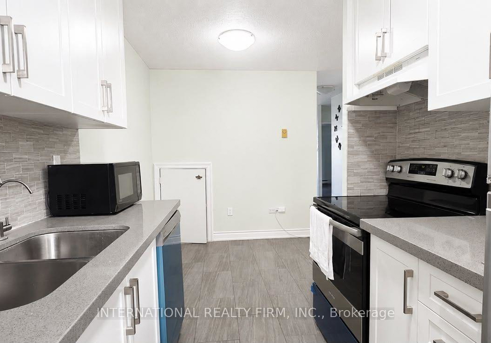 40-sunny-glen-way-toronto-east-york-ontario-c13619058
