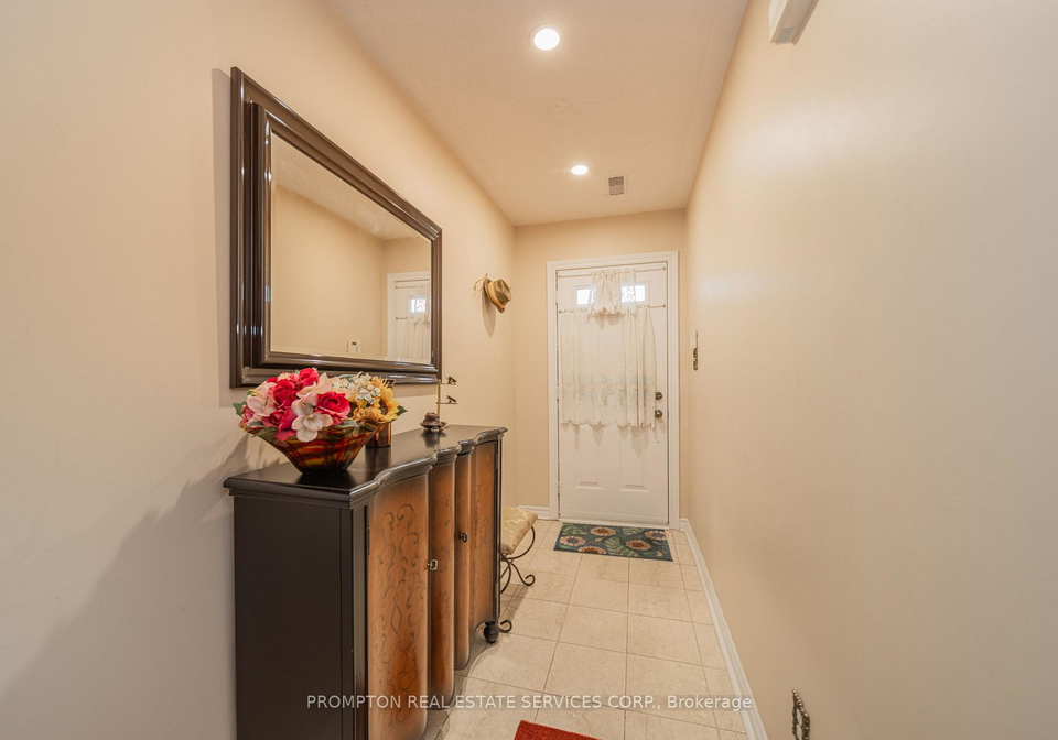 25-routliffe-lane-toronto-toronto-ontario-c13619276