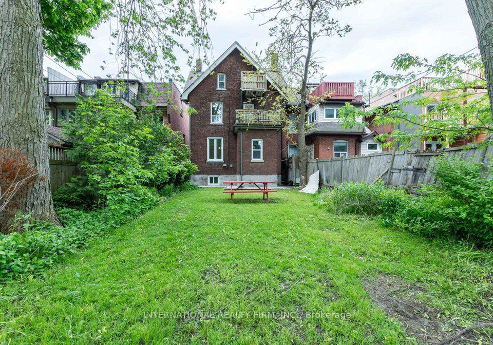 201-madison-avenue-toronto-toronto-ontario-c13620290