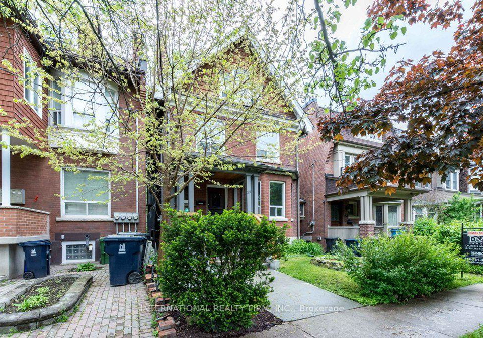 201-madison-avenue-toronto-toronto-ontario-c13620290