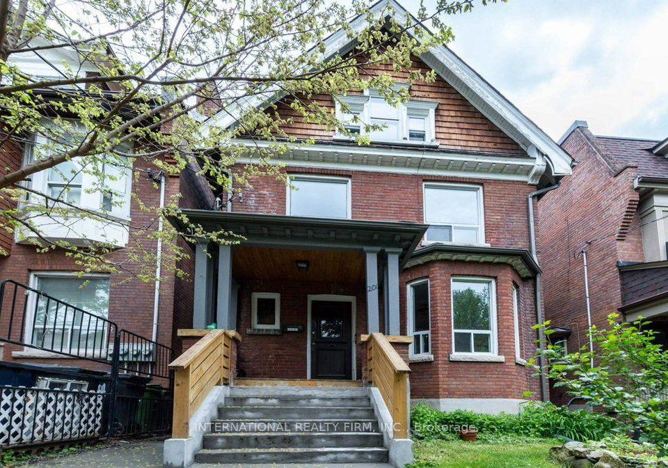 201-madison-avenue-toronto-toronto-ontario-c13620290