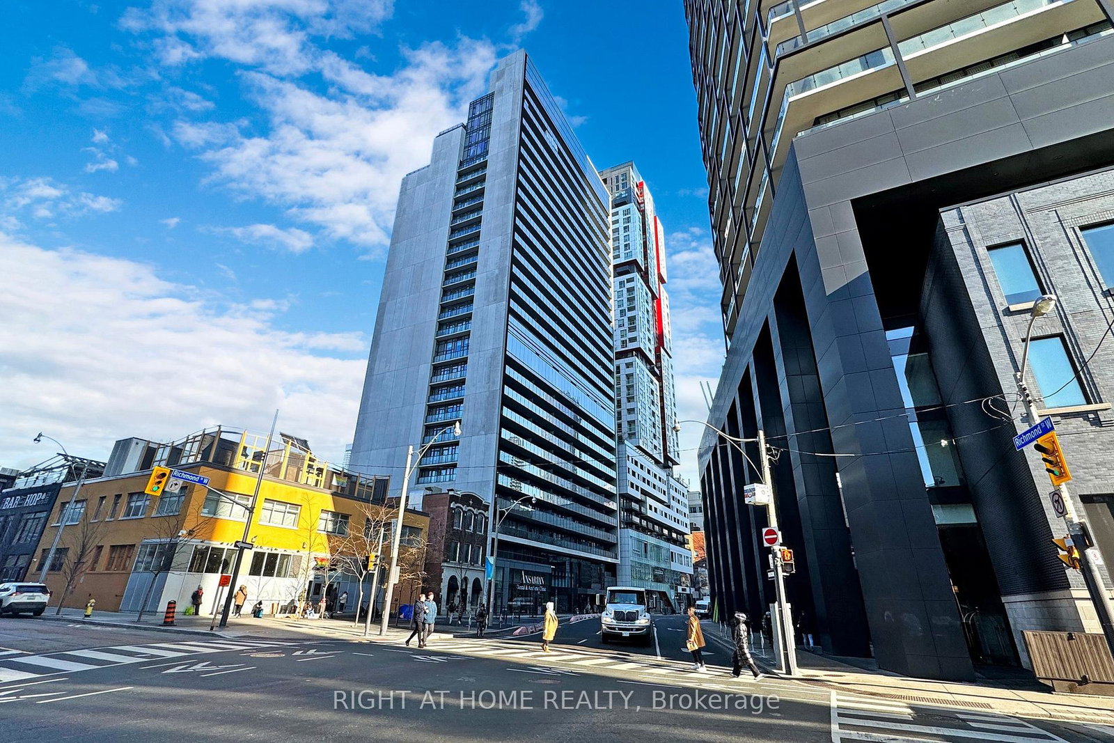330-richmond-street-w-toronto-toronto-ontario-c13620314