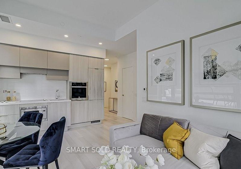 39-roehampton-avenue-toronto-toronto-ontario-c13620428